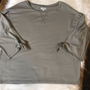 Susina Sage White Stripe 3/4 Knotted Sleeve Top